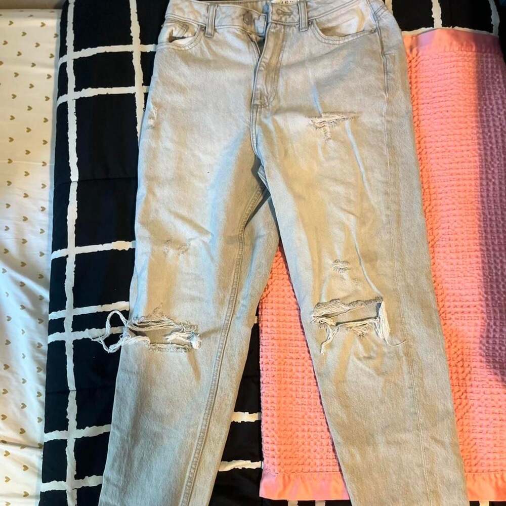 Denim Co. Light Wash Ripped High Rise Jeans US Size 4